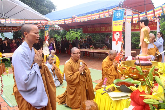 Thanh Hóa: Phật giáo huyện Hà Trung tổ chức đại lễ Phật đản PL.2560