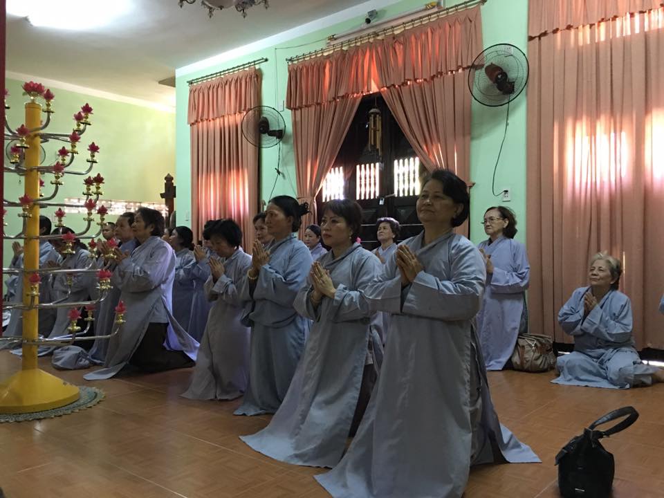 Khánh Hòa: Phật tử Nha Trang cúng dường Trường hạ PL.2560