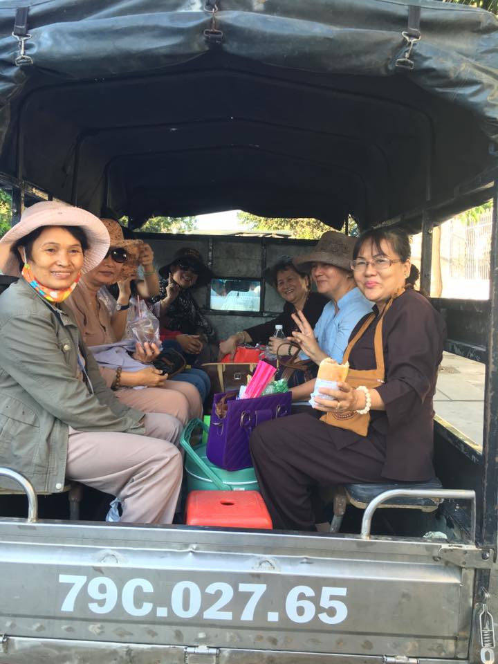 Khánh Hòa: Phật tử Nha Trang cúng dường Trường hạ PL.2560