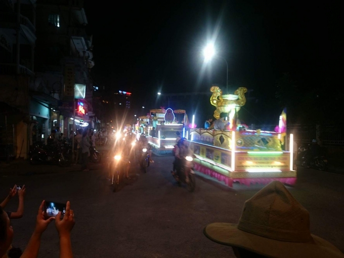 Huế: Phố phường rực rỡ đón chào Đại lễ Phật đản