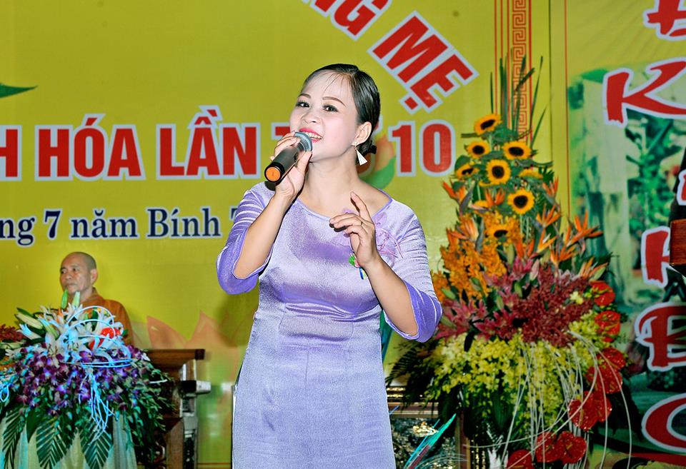 Chùa Đại Bi kỉ niệm 10 năm chương trình &#039;&#039;Vầng Trăng Mẹ&#039;&#039;