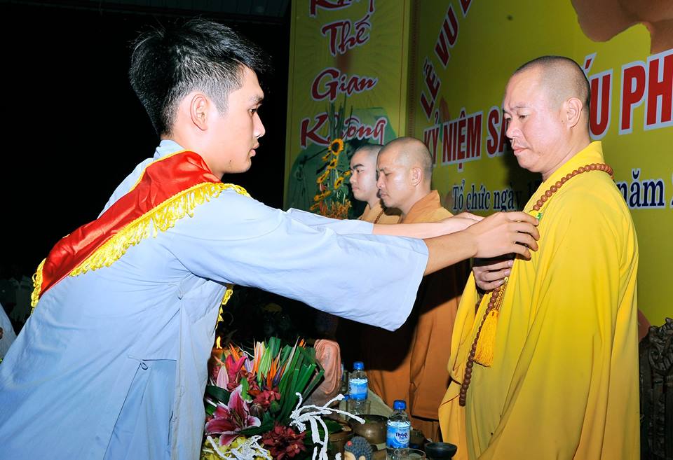 Chùa Đại Bi kỉ niệm 10 năm chương trình &#039;&#039;Vầng Trăng Mẹ&#039;&#039;