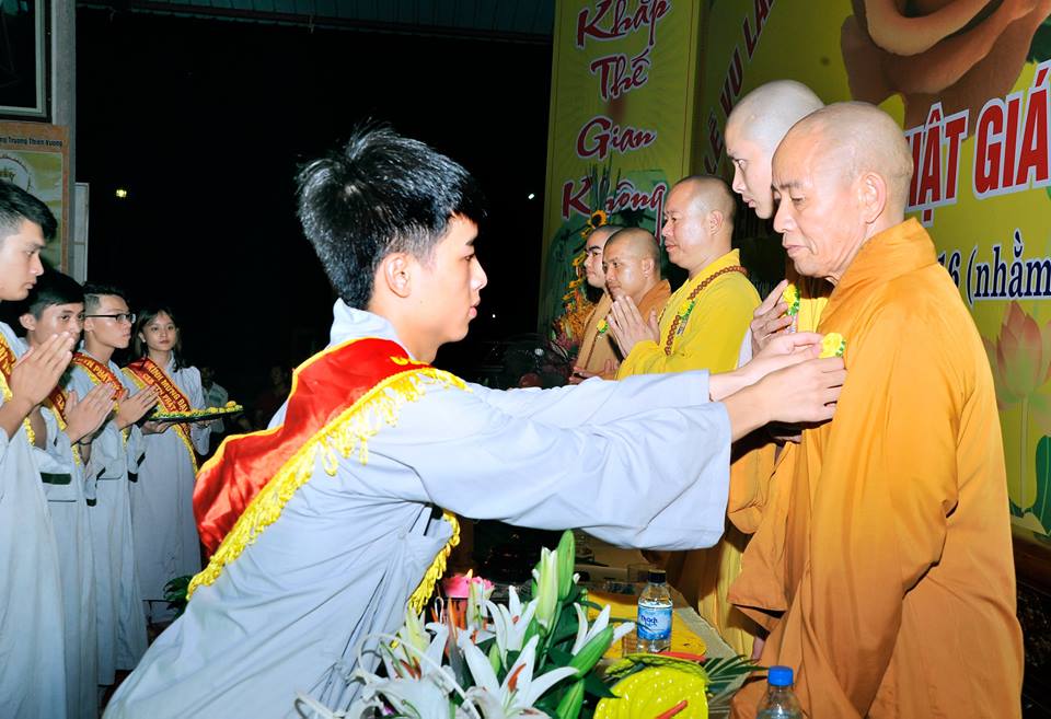 Chùa Đại Bi kỉ niệm 10 năm chương trình &#039;&#039;Vầng Trăng Mẹ&#039;&#039;