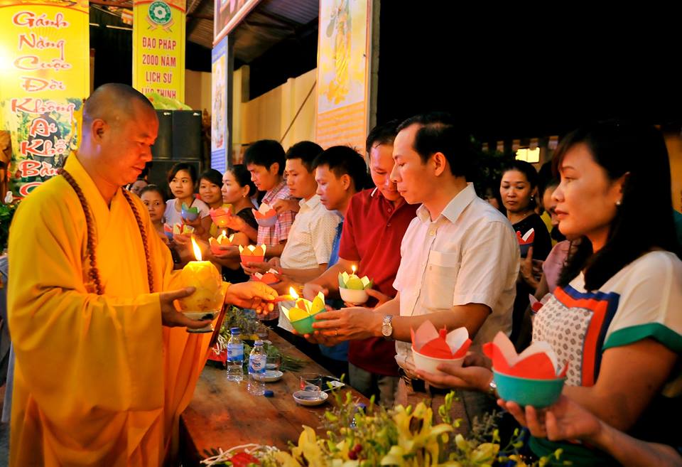 Chùa Đại Bi kỉ niệm 10 năm chương trình &#039;&#039;Vầng Trăng Mẹ&#039;&#039;