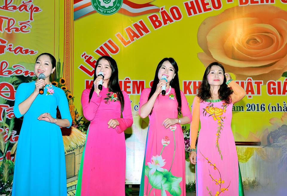Chùa Đại Bi kỉ niệm 10 năm chương trình &#039;&#039;Vầng Trăng Mẹ&#039;&#039;