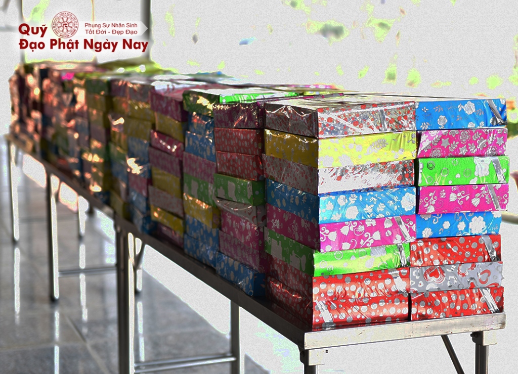 Quỹ Đạo Phật Ngày Nay: Tổng kết cúng dường Trai tăng Học viện Phật Giáo Việt Nam tại TP.HCM_cơ sở Lê Minh Xuân T7/2016 ( C76c)