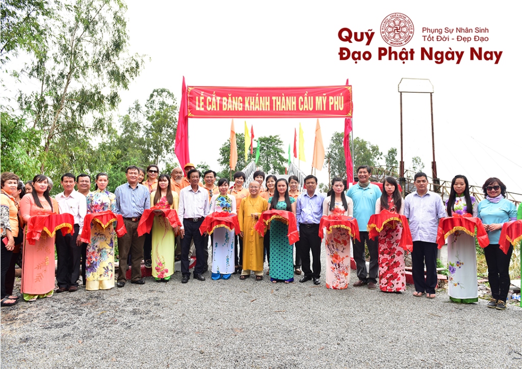 Quỹ Đạo Phật Ngày Nay: Tổng kết chương trình khánh thành cầu và trao quà tại Sóc Trăng, Cà Mau, An Giang (c72c)