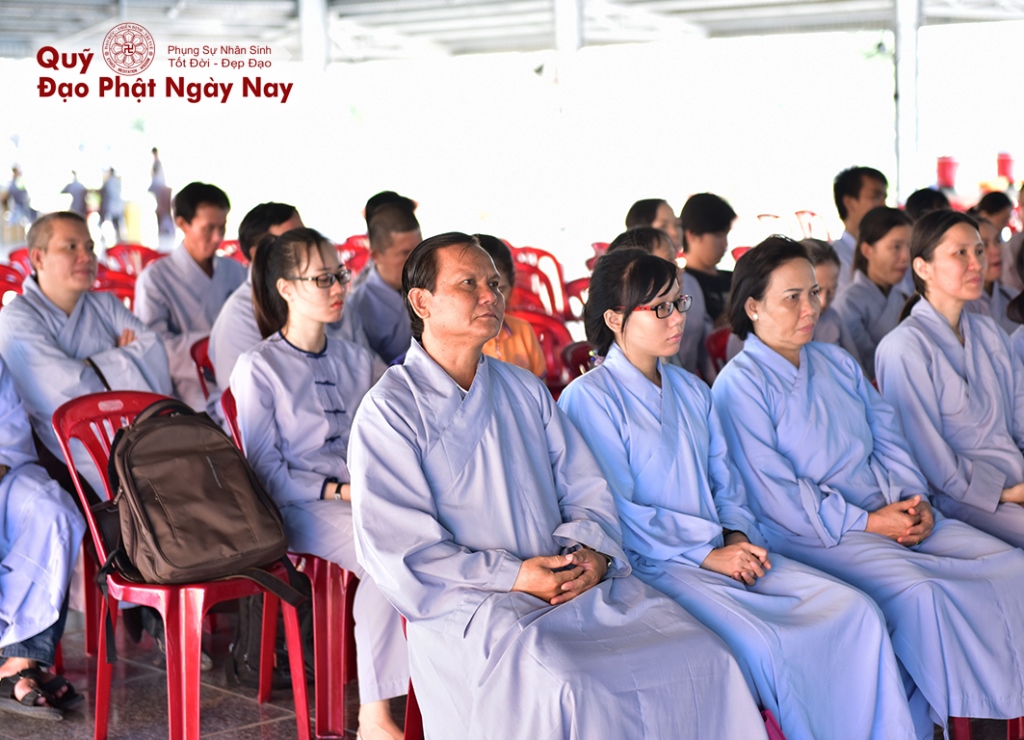 Quỹ Đạo Phật Ngày Nay: Tổng kết cúng dường Trai tăng Học viện Phật Giáo Việt Nam tại TP.HCM_cơ sở Lê Minh Xuân T7/2016 ( C76c)