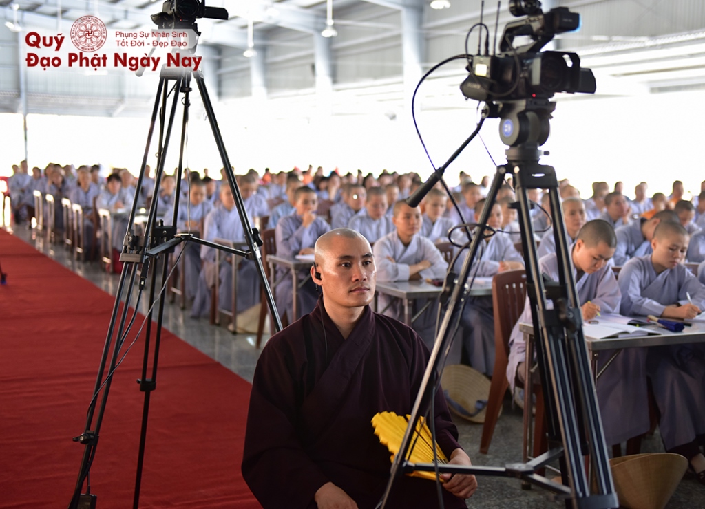Quỹ Đạo Phật Ngày Nay: Tổng kết cúng dường Trai tăng Học viện Phật Giáo Việt Nam tại TP.HCM_cơ sở Lê Minh Xuân T7/2016 ( C76c)