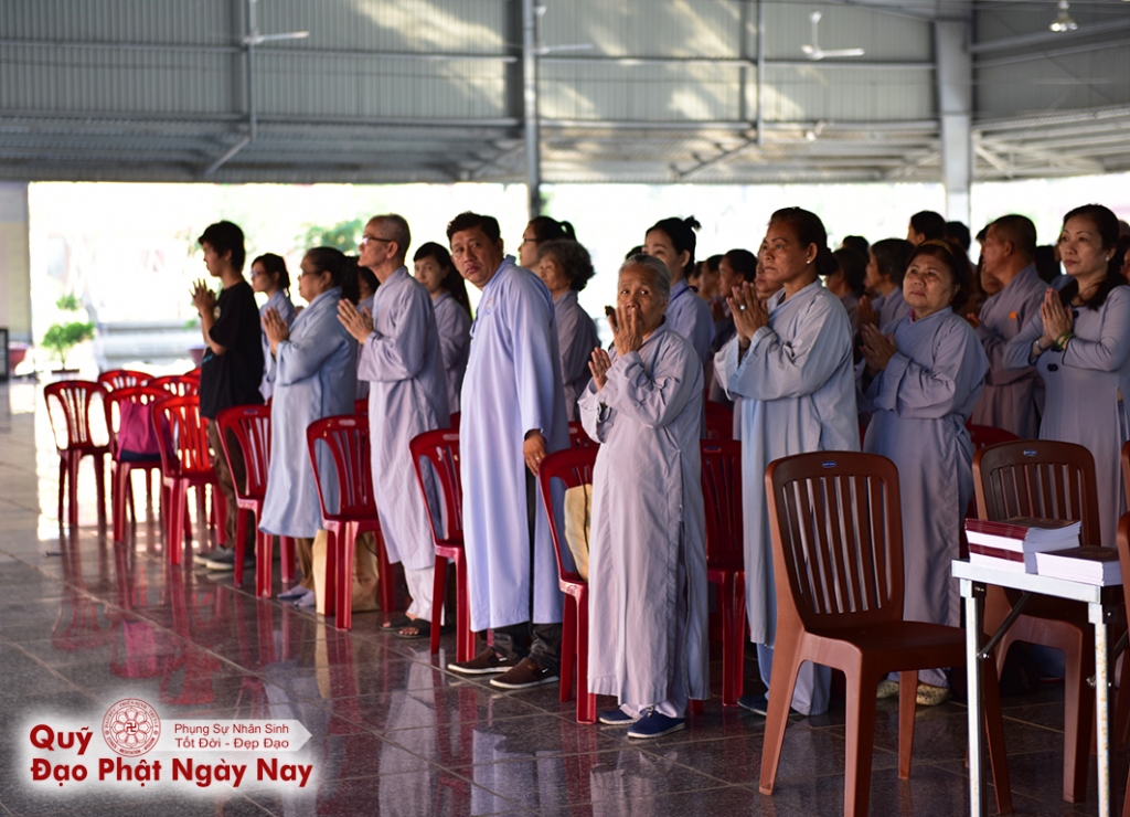 Quỹ Đạo Phật Ngày Nay: Tổng kết cúng dường Trai tăng Học viện Phật Giáo Việt Nam tại TP.HCM_cơ sở Lê Minh Xuân T7/2016 ( C76c)
