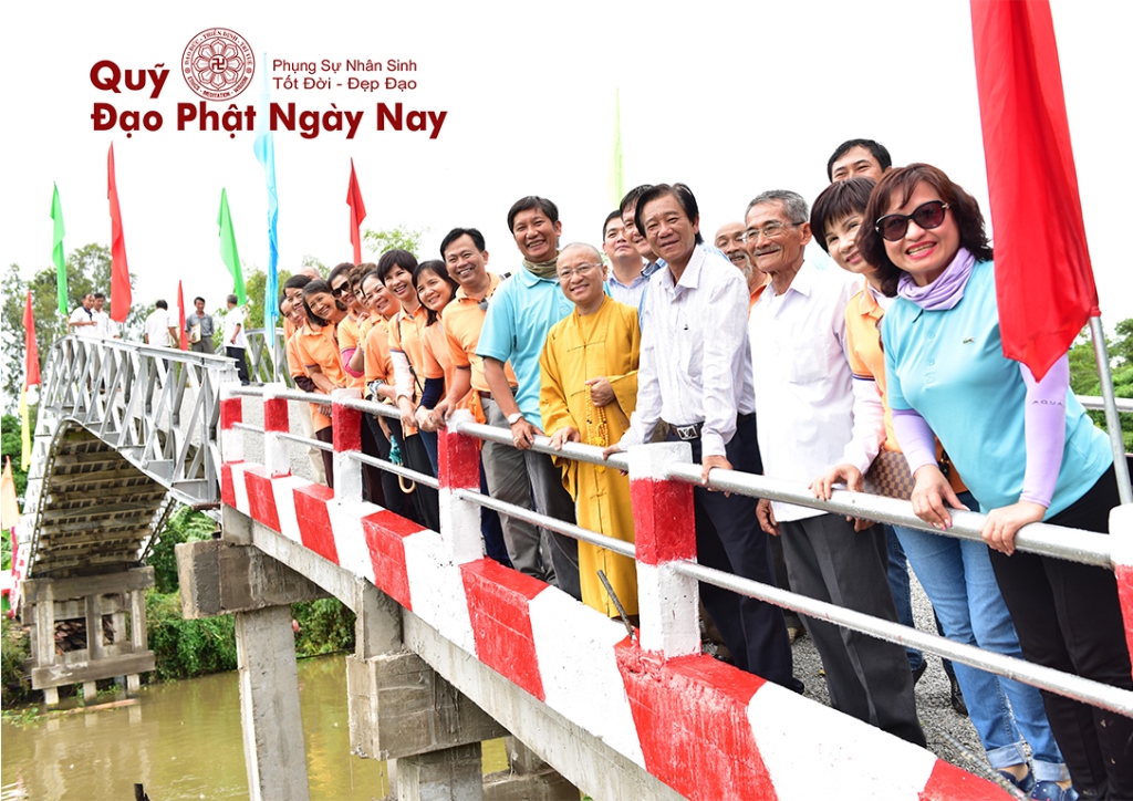 Quỹ Đạo Phật Ngày Nay: Tổng kết chương trình khánh thành cầu và trao quà tại Sóc Trăng, Cà Mau, An Giang (c72c)