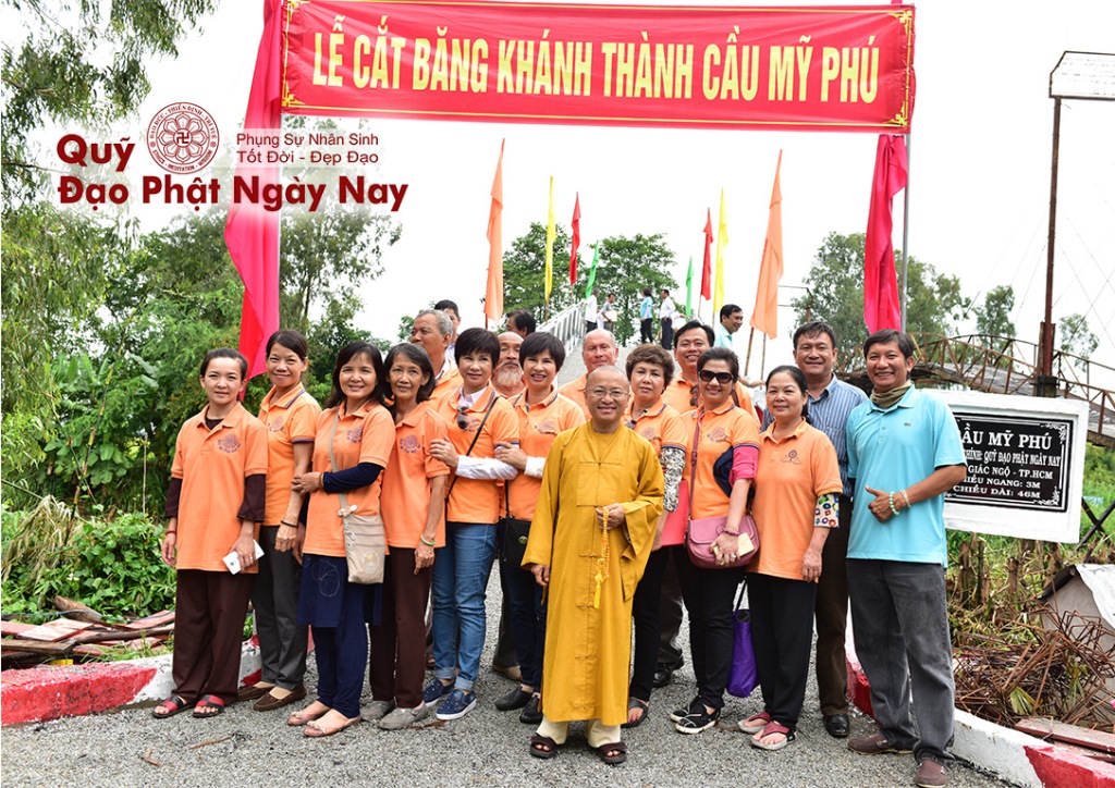 Quỹ Đạo Phật Ngày Nay: Tổng kết chương trình khánh thành cầu và trao quà tại Sóc Trăng, Cà Mau, An Giang (c72c)