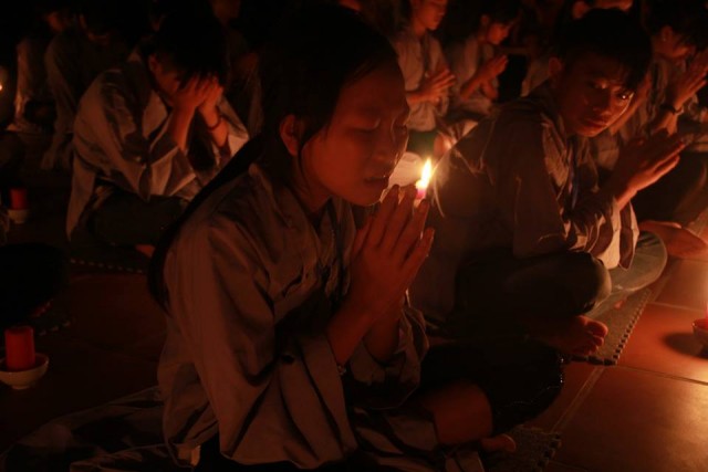 Thái Bình: Đêm bế mạc khóa tu tại chùa Hoằng Văn