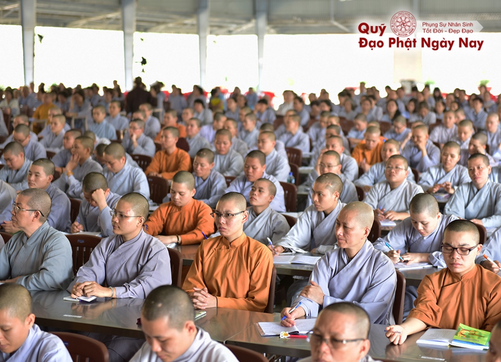 Quỹ Đạo Phật Ngày Nay: Tổng kết cúng dường Trai tăng Học viện Phật Giáo Việt Nam tại TP.HCM_cơ sở Lê Minh Xuân T7/2016 ( C76c)