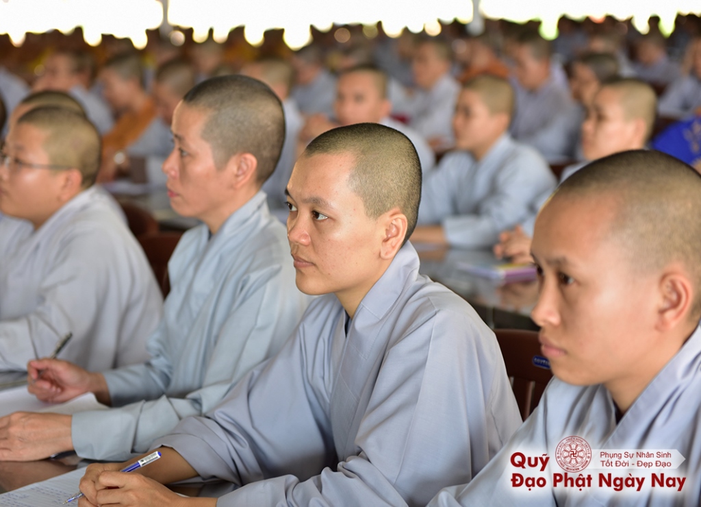 Quỹ Đạo Phật Ngày Nay: Tổng kết cúng dường Trai tăng Học viện Phật Giáo Việt Nam tại TP.HCM_cơ sở Lê Minh Xuân T7/2016 ( C76c)