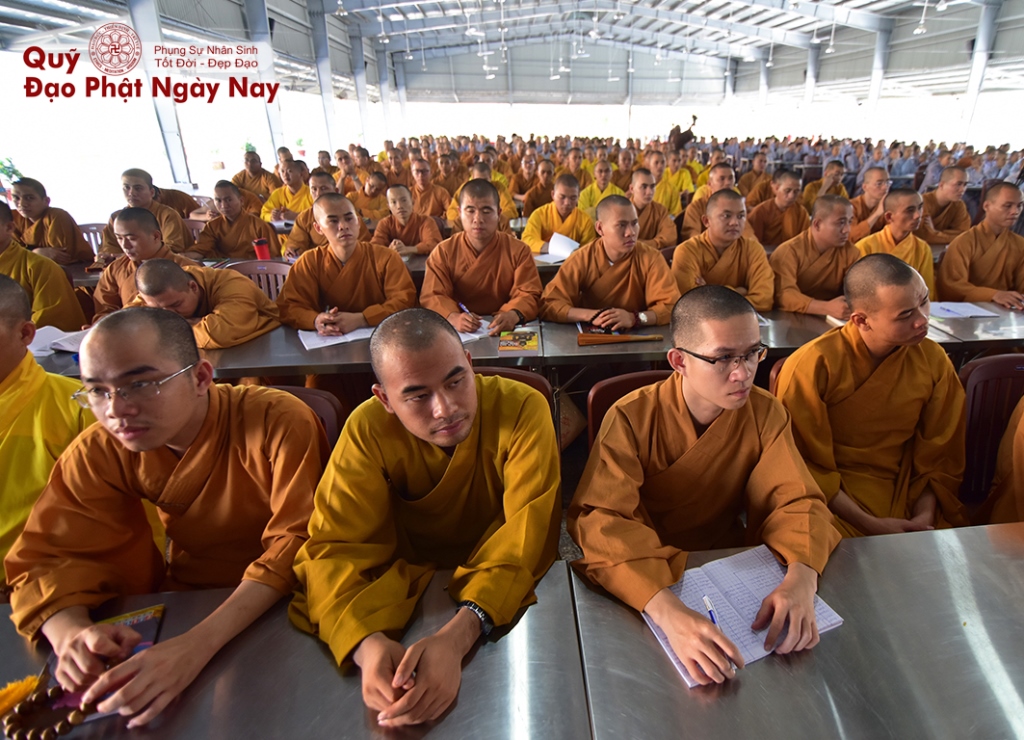 Quỹ Đạo Phật Ngày Nay: Tổng kết cúng dường Trai tăng Học viện Phật Giáo Việt Nam tại TP.HCM_cơ sở Lê Minh Xuân T7/2016 ( C76c)