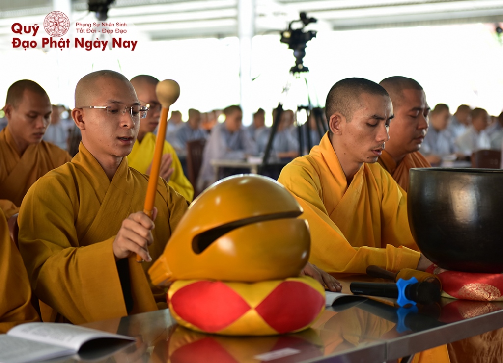 Quỹ Đạo Phật Ngày Nay: Tổng kết cúng dường Trai tăng Học viện Phật Giáo Việt Nam tại TP.HCM_cơ sở Lê Minh Xuân T7/2016 ( C76c)