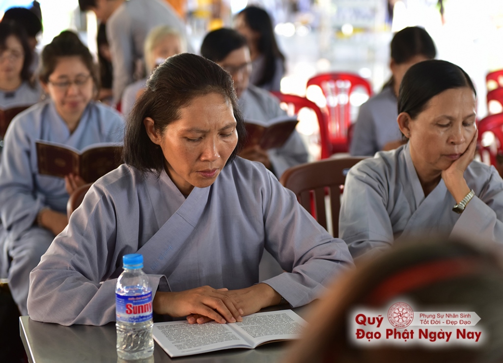 Quỹ Đạo Phật Ngày Nay: Tổng kết cúng dường Trai tăng Học viện Phật Giáo Việt Nam tại TP.HCM_cơ sở Lê Minh Xuân T7/2016 ( C76c)