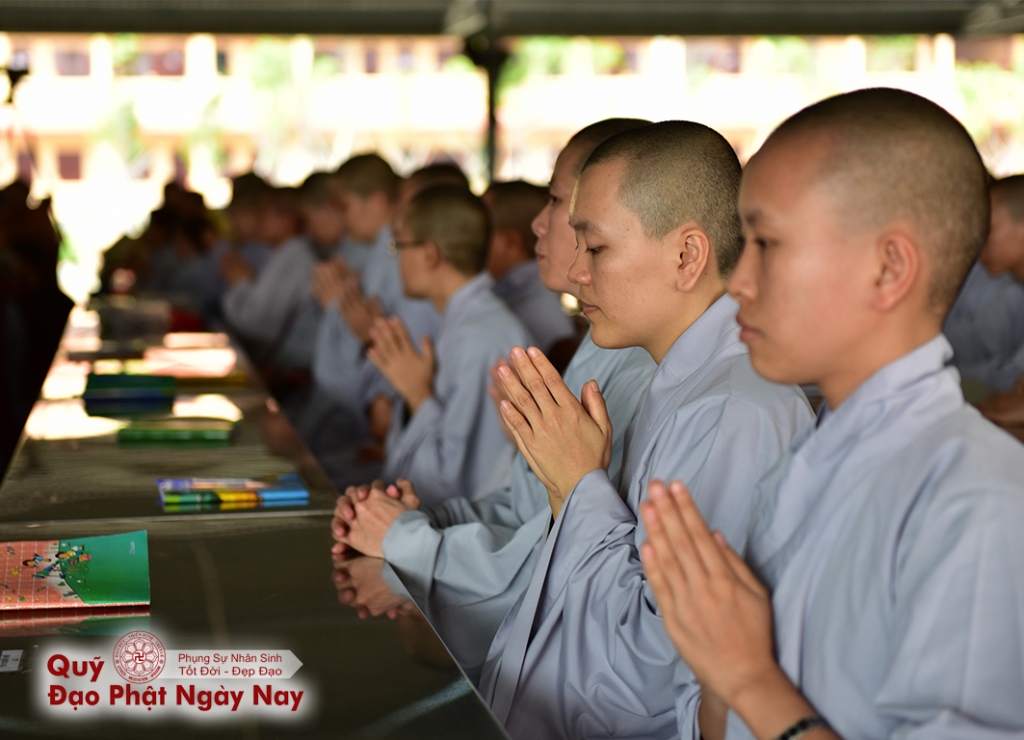 Quỹ Đạo Phật Ngày Nay: Tổng kết cúng dường Trai tăng Học viện Phật Giáo Việt Nam tại TP.HCM_cơ sở Lê Minh Xuân T7/2016 ( C76c)