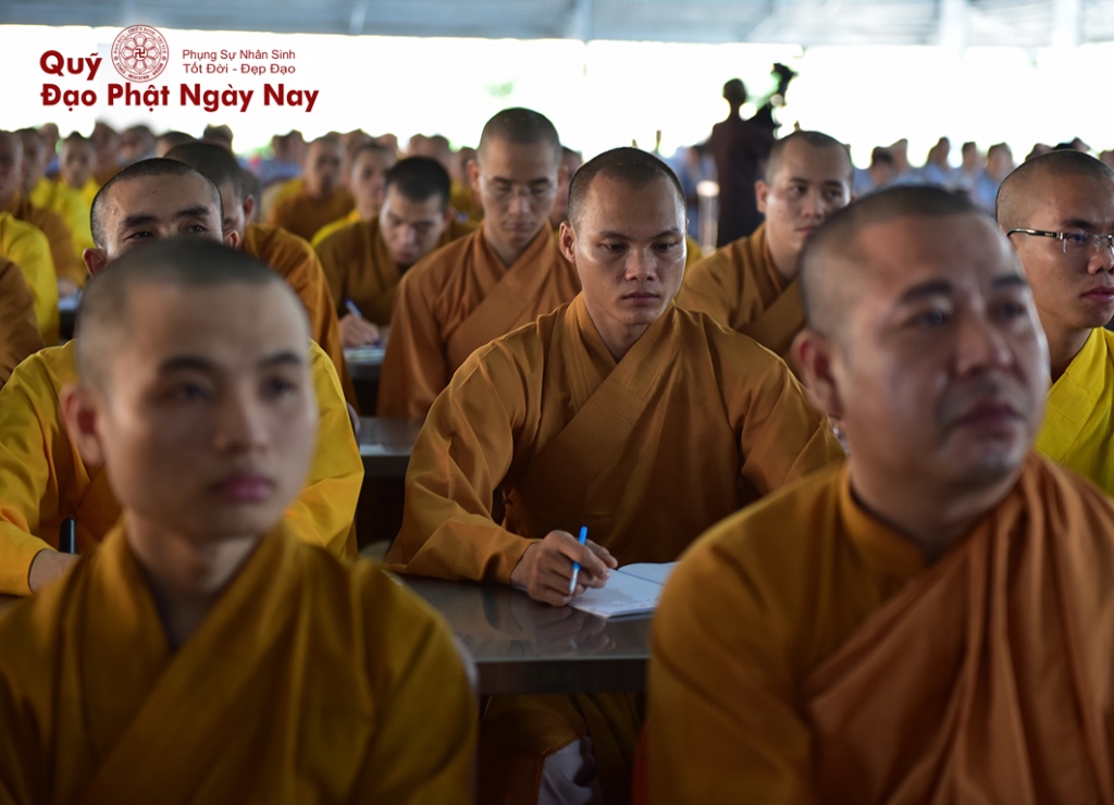 Quỹ Đạo Phật Ngày Nay: Tổng kết cúng dường Trai tăng Học viện Phật Giáo Việt Nam tại TP.HCM_cơ sở Lê Minh Xuân T7/2016 ( C76c)