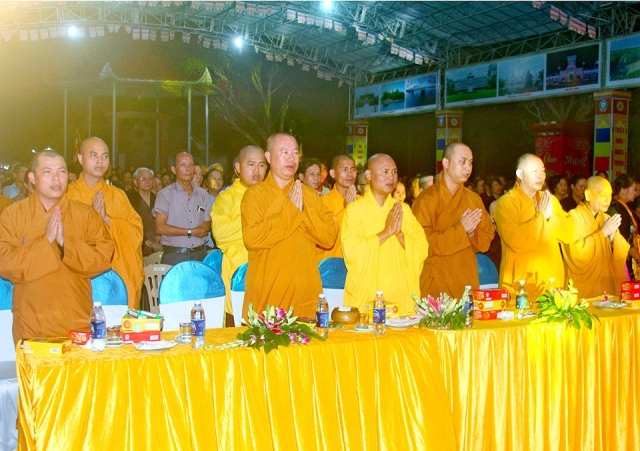 Bỉm Sơn: Bế Mạc Chiêm bái Tôn tượng Phật Ngọc hòa bình Thế giới tại Chùa Khánh Quang.