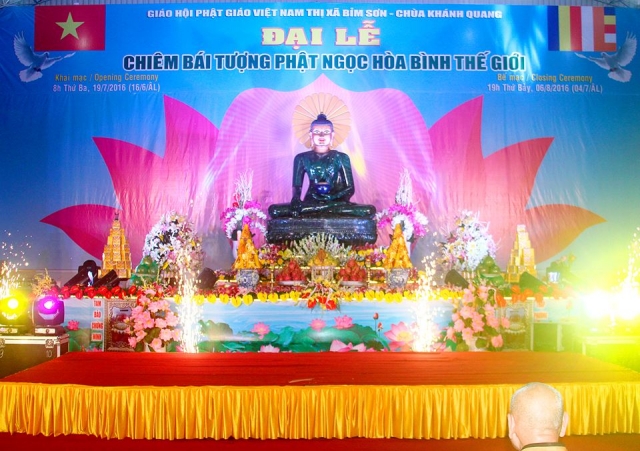 Bỉm Sơn: Bế Mạc Chiêm bái Tôn tượng Phật Ngọc hòa bình Thế giới tại Chùa Khánh Quang.