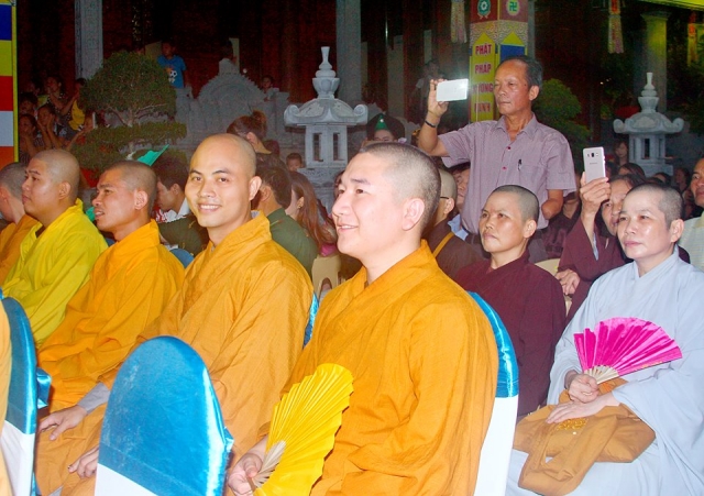 Bỉm Sơn: Bế Mạc Chiêm bái Tôn tượng Phật Ngọc hòa bình Thế giới tại Chùa Khánh Quang.