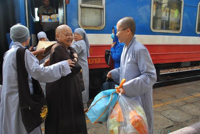 Ninh Thuận - Hình ảnh cung nghinh chư tôn đức Tăng Ni và quá trình hoàn thiện thiết trí đại giới đàn