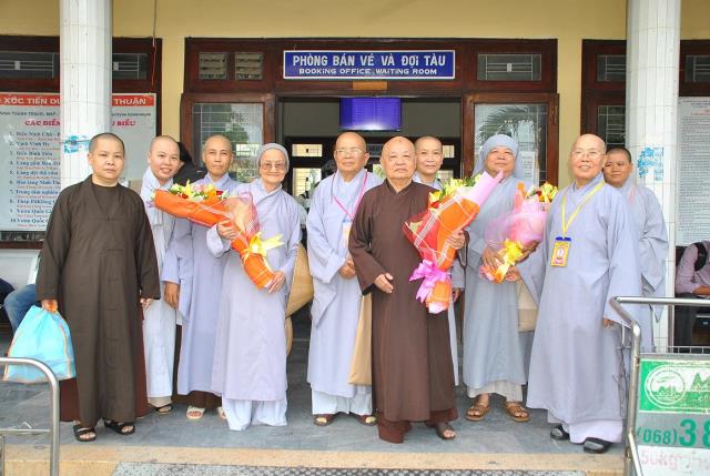 Ninh Thuận - Hình ảnh cung nghinh chư tôn đức Tăng Ni và quá trình hoàn thiện thiết trí đại giới đàn