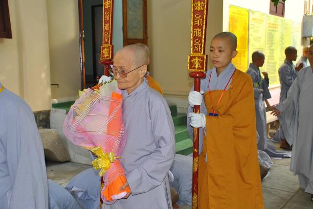 Ninh Thuận - Hình ảnh cung nghinh chư tôn đức Tăng Ni và quá trình hoàn thiện thiết trí đại giới đàn