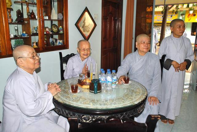 Ninh Thuận - Hình ảnh cung nghinh chư tôn đức Tăng Ni và quá trình hoàn thiện thiết trí đại giới đàn