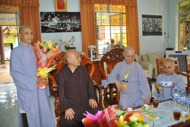 Ninh Thuận - Hình ảnh cung nghinh chư tôn đức Tăng Ni và quá trình hoàn thiện thiết trí đại giới đàn