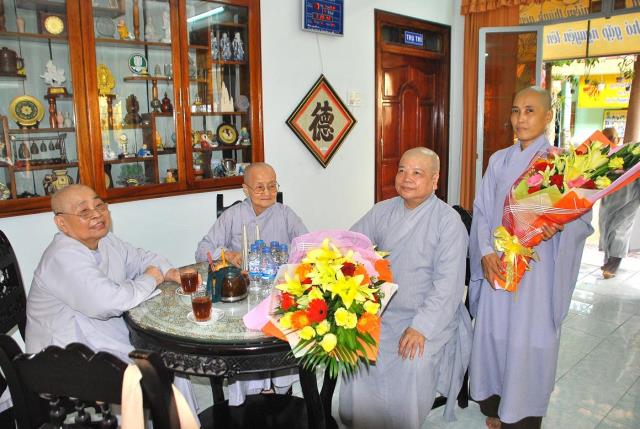 Ninh Thuận - Hình ảnh cung nghinh chư tôn đức Tăng Ni và quá trình hoàn thiện thiết trí đại giới đàn