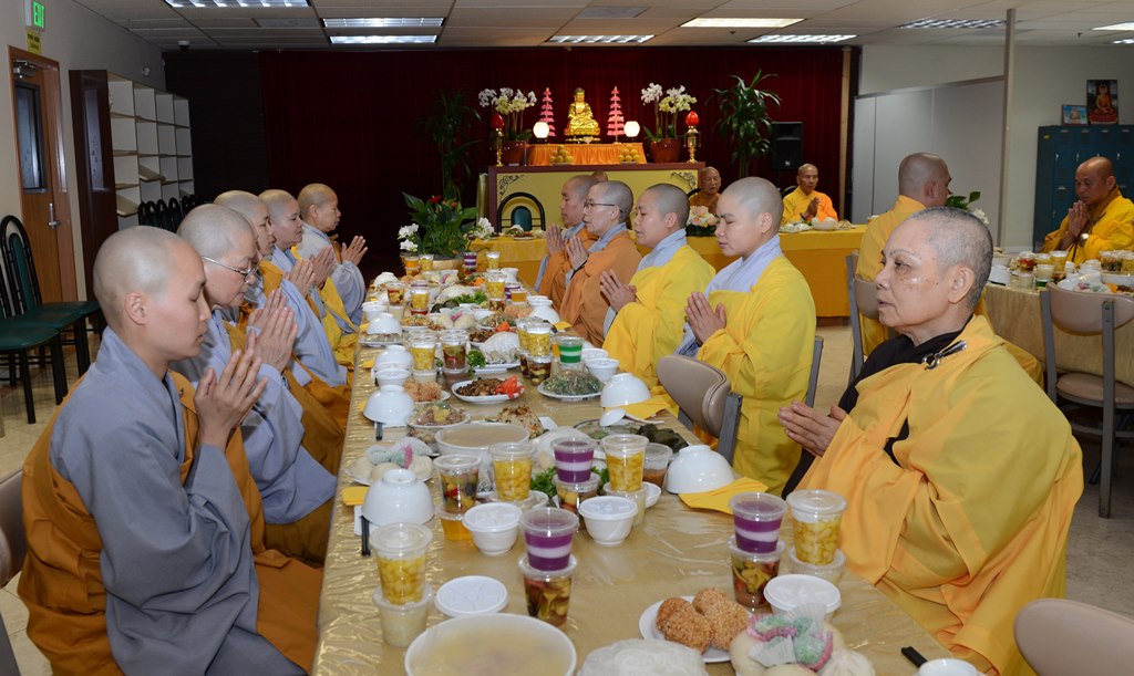 Hoa Kỳ: Đại Lễ Vu Lan PL. 2560 tại niệm Phât Đường Fremont, California