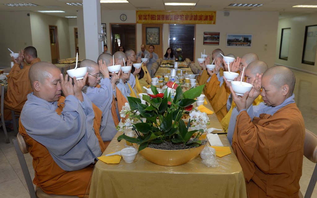 Hoa Kỳ: Đại Lễ Vu Lan PL. 2560 tại niệm Phât Đường Fremont, California