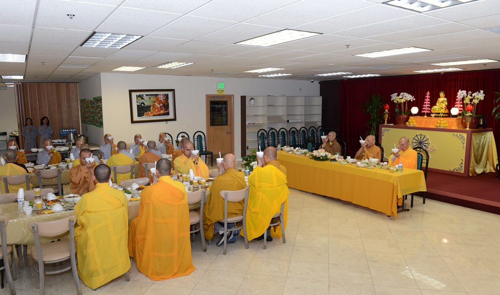 Hoa Kỳ: Đại Lễ Vu Lan PL. 2560 tại niệm Phât Đường Fremont, California