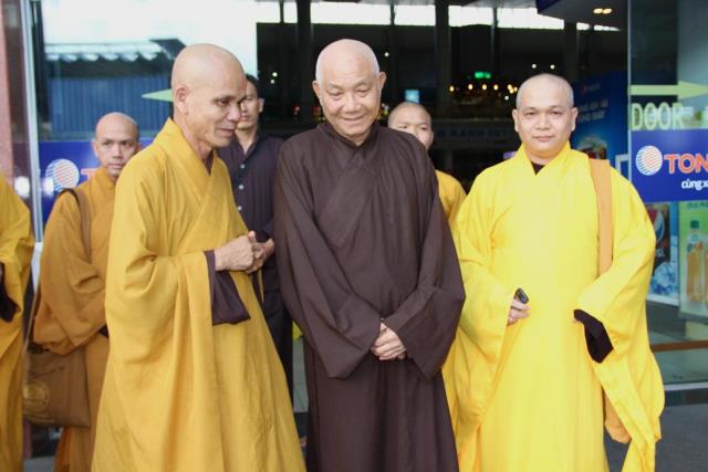 Ninh Thuận - Hình ảnh cung nghinh chư tôn đức Tăng Ni và quá trình hoàn thiện thiết trí đại giới đàn