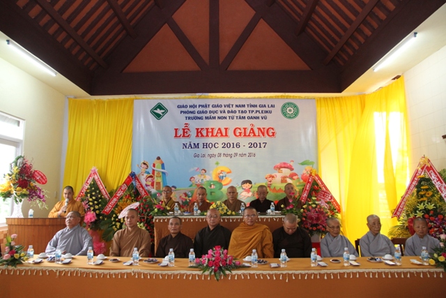 Phân Ban Ni giới BTS Phật giáo Gia Lai khai giảng trường mầm non Từ Tâm Oanh Vũ