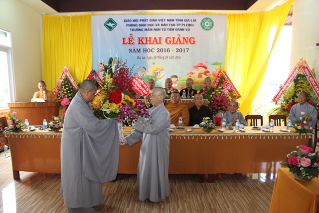 Phân Ban Ni giới BTS Phật giáo Gia Lai khai giảng trường mầm non Từ Tâm Oanh Vũ