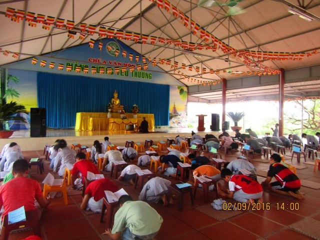 Thái Bình: Khóa tu nhân dịp nghỉ lễ tại chùa Văn Môn