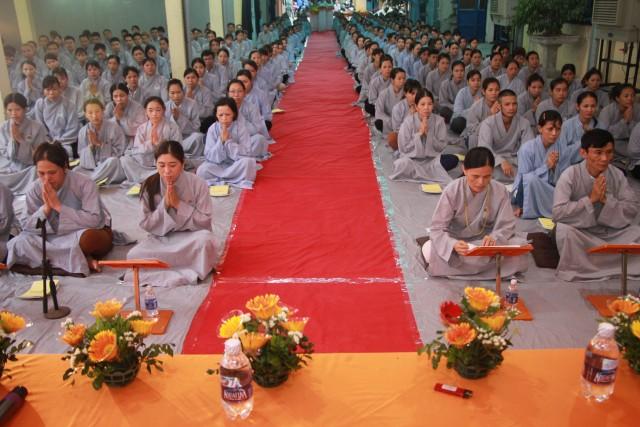 Thái Bình: Hơn 400 công nhân may dự lễ Vu Lan