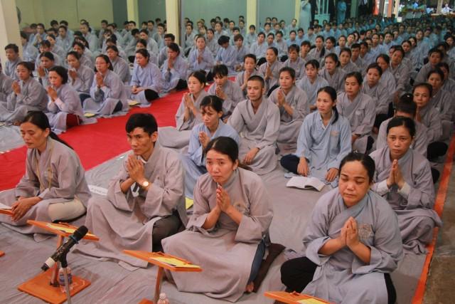 Thái Bình: Hơn 400 công nhân may dự lễ Vu Lan