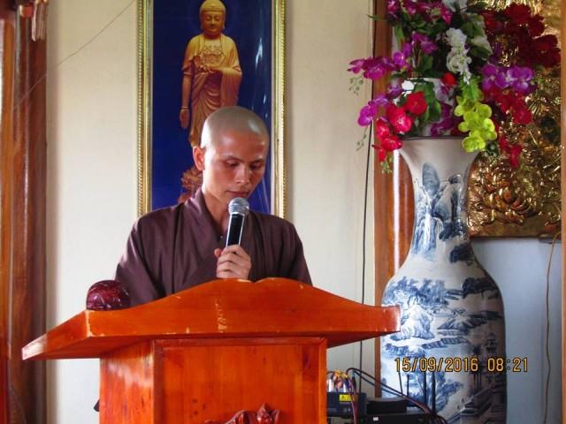 Thái Bình: Tân sinh viên về chùa Từ Xuyên tu một ngày