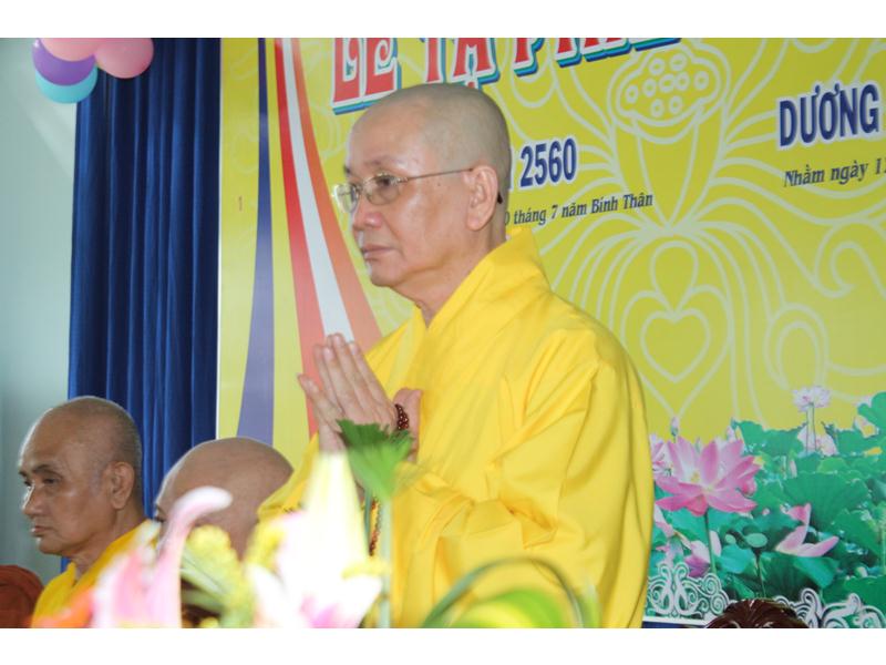 PG Đồng Tháp: Chùa Đức Long bế giảng khóa an cư