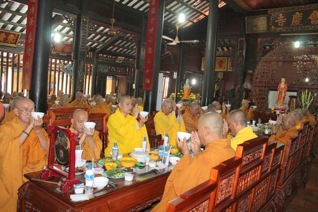 Bình Dương: Bồ Tát an cư hạ tuần tháng 5