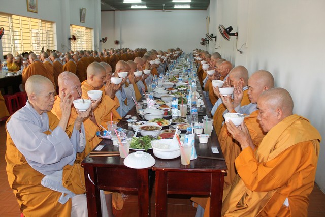 Bình Dương: Bồ Tát an cư hạ tuần tháng 5