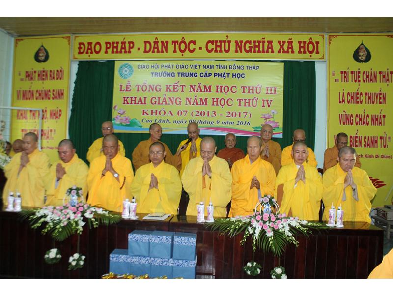 Đồng Tháp: Tổng kết năm 3 &amp; Khai giảng năm học mới Trường TCPH Đồng Tháp.