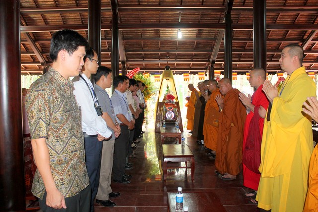 Đồng Nai: Ban tôn giáo tỉnh thăm trường hạ Phật giáo Nam tông