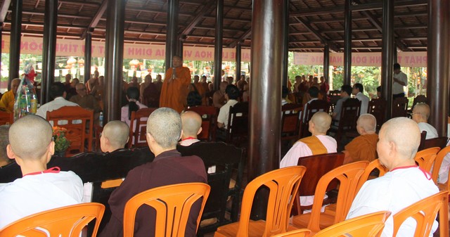 Đồng Nai: Ban tôn giáo tỉnh thăm trường hạ Phật giáo Nam tông