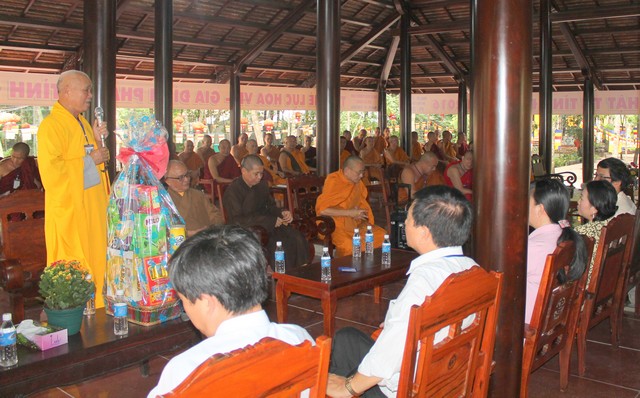 Đồng Nai: Ban tôn giáo tỉnh thăm trường hạ Phật giáo Nam tông